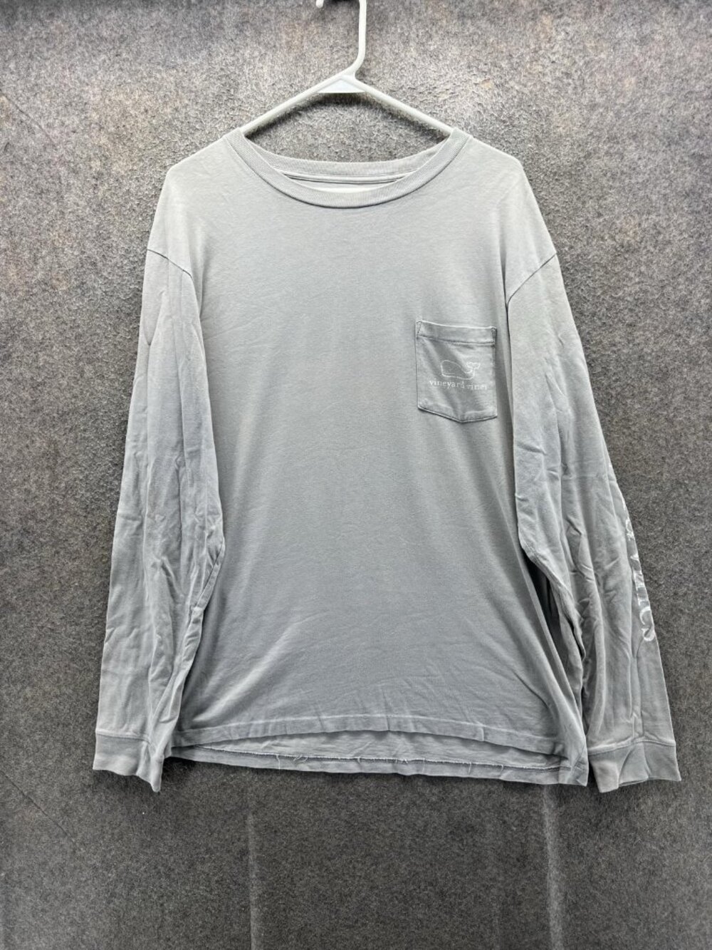 Vineyard Vines Shirt Mens Medium Gray Pocket Tee Long Sleeve Logo Casual